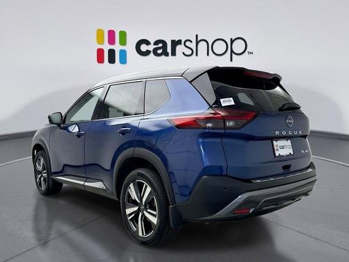 Caspian Blue Metallic/Super Black 2023 Nissan Rogue SL