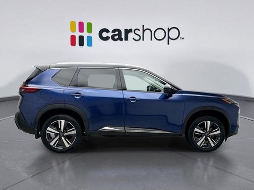 Caspian Blue Metallic/Super Black 2023 Nissan Rogue SL