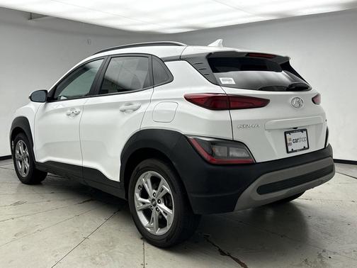 Lunar White 2023 Hyundai KONA SEL