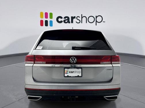 Silvermist 2024 Volkswagen Atlas 2.0T SE w/Technology 4MOTION