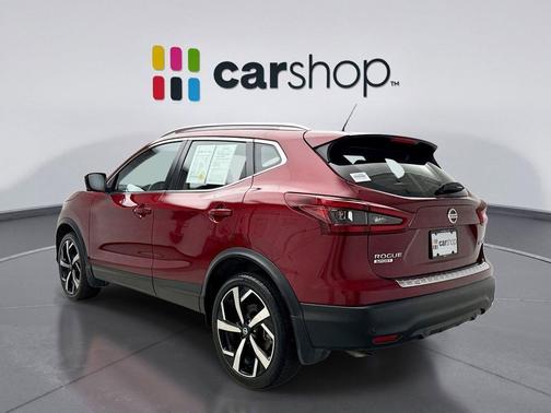 Scarlet Ember Pearl Metallic 2022 Nissan Rogue Sport SL