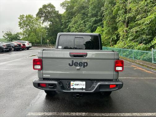 2022 Jeep Gladiator Altitude 4x4