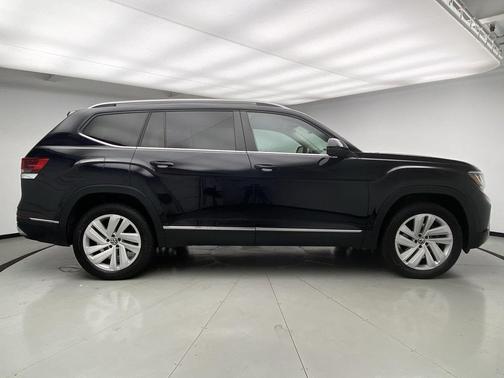 Deep Black 2021 Volkswagen Atlas 3.6L SEL