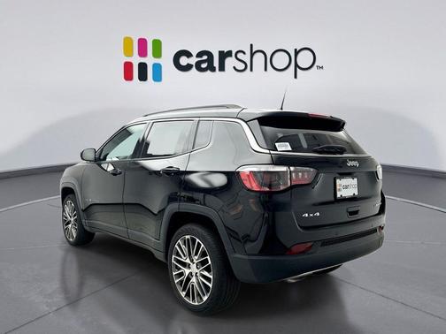 Diamond Black Crystal Pearlcoat 2023 Jeep Compass Limited