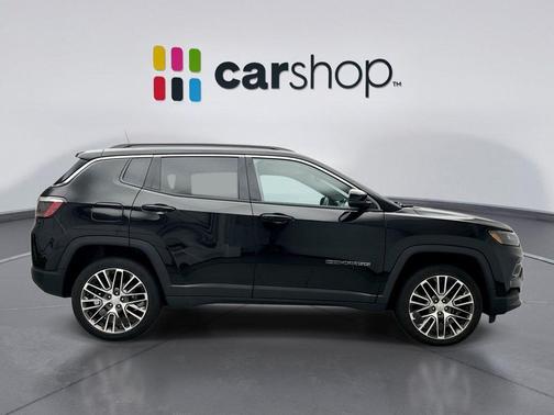 Diamond Black Crystal Pearlcoat 2023 Jeep Compass Limited