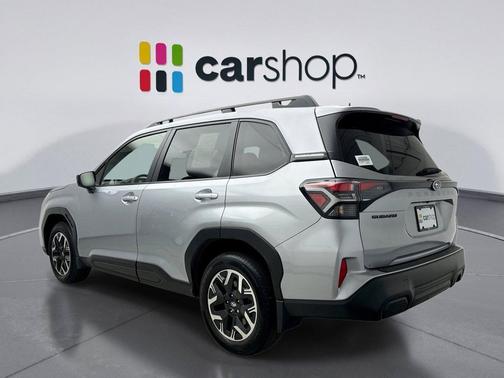 Ice Silver Metallic 2025 Subaru Forester Premium
