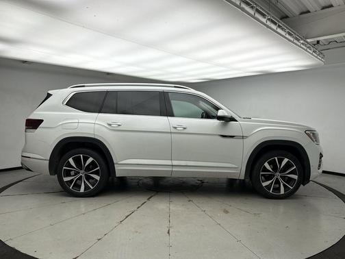 Opal White 2024 Volkswagen Atlas 2.0T SEL Premium R-Line 4MOTION