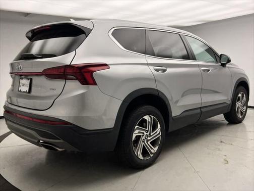 2022 Hyundai SANTA FE SE