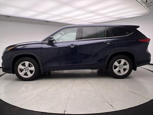2022 Toyota Highlander L
