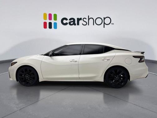 Pearl White Tricoat 2023 Nissan Maxima SR Xtronic CVT