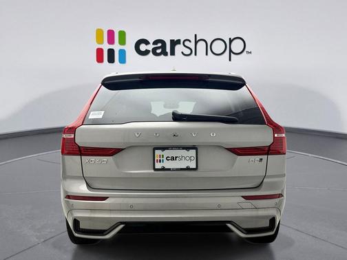 Silver Dawn 2025 Volvo XC60 B5 Plus