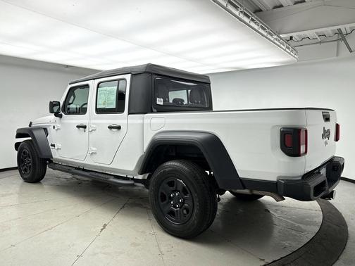 2023 Jeep Gladiator Sport