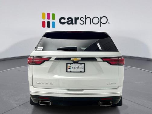 Summit White 2023 Chevrolet Traverse Premier