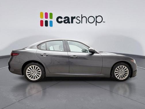 2022 Alfa Romeo Giulia Sprint