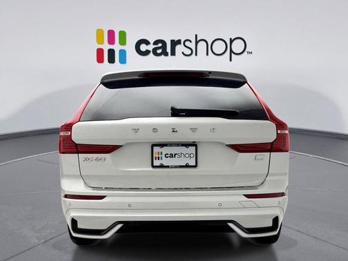 2023 Volvo XC60 Recharge Plug-In Hybrid T8 Ultimate Dark Theme