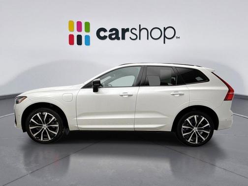 2023 Volvo XC60 Recharge Plug-In Hybrid T8 Ultimate Dark Theme