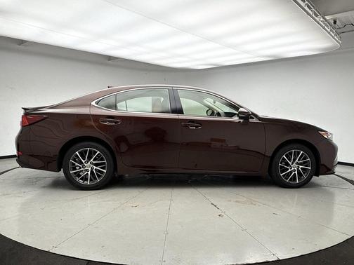 2016 Lexus ES 350 Base
