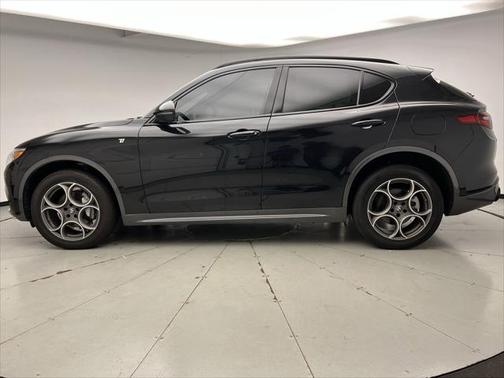 2022 Alfa Romeo Stelvio Ti