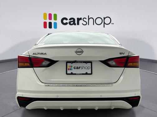 Pearl White Tricoat 2023 Nissan Altima 2.5 SV