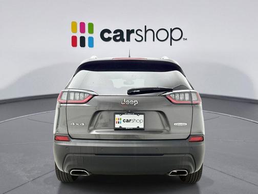 Granite Crystal Metallic Clearcoat 2019 Jeep Cherokee Latitude Plus