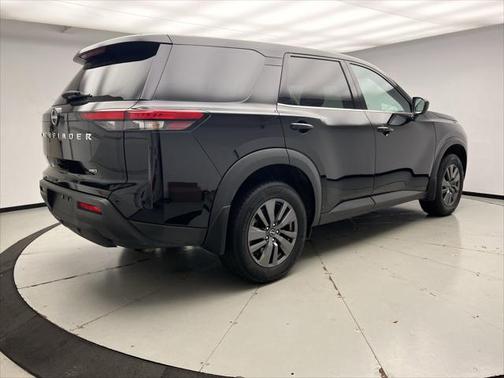 2024 Nissan Pathfinder S 4WD