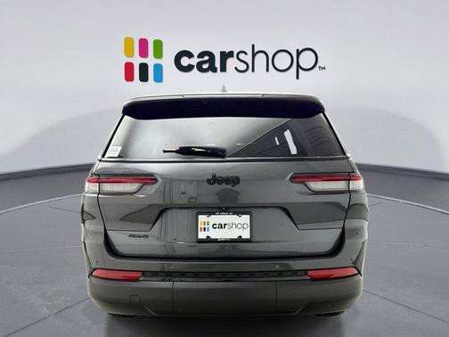 Baltic Gray Metallic Clearcoat 2023 Jeep Grand Cherokee L Altitude