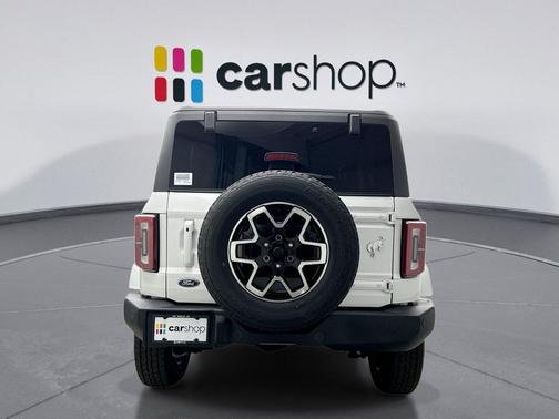 Oxford White 2023 Ford Bronco Outer Banks