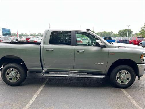 2022 RAM 2500 Big Horn Crew Cab 4x4 6'4' Box