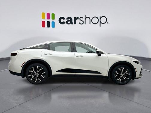 Oxygen White 2023 Toyota Crown XLE