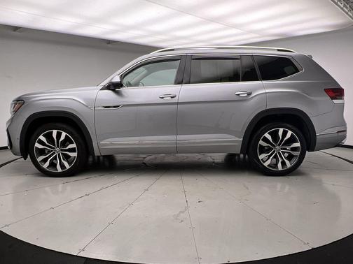 2023 Volkswagen Atlas 3.6L SEL Premium