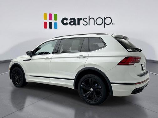 2023 Volkswagen Tiguan 2.0T SEL R-Line Black