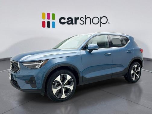 Cloud Blue 2025 Volvo XC40 B5 Plus Bright Theme