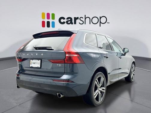 2020 Volvo XC60 T5 Momentum