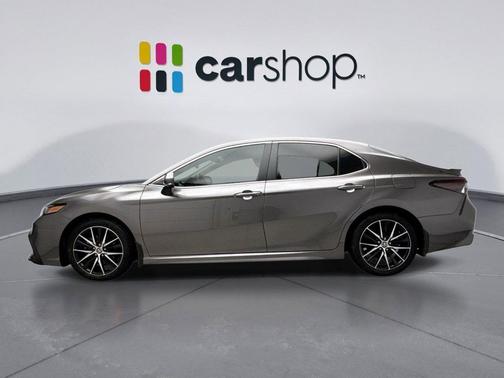 2024 Toyota Camry Hybrid SE