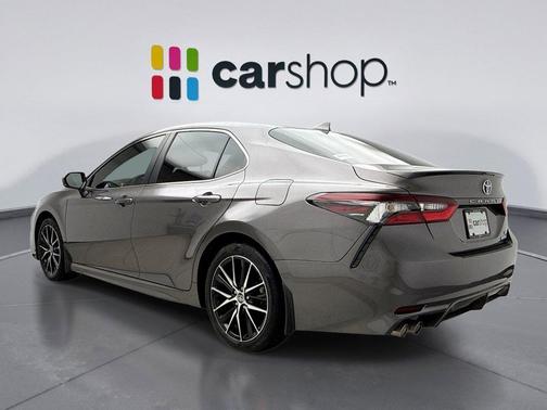 2024 Toyota Camry Hybrid SE