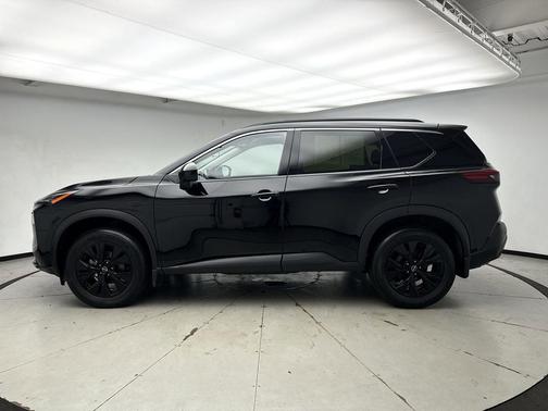Super Black 2023 Nissan Rogue SV