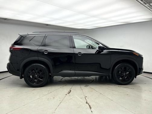 Super Black 2023 Nissan Rogue SV