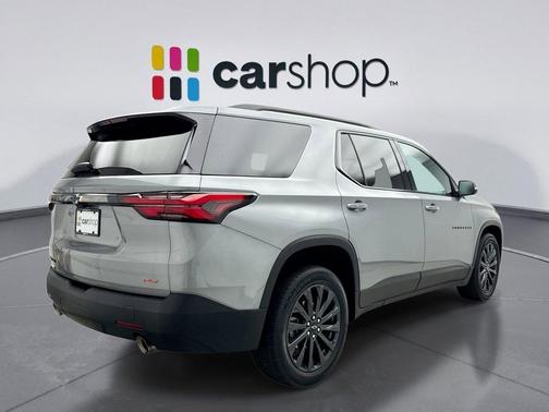 Sterling Gray Metallic 2023 Chevrolet Traverse RS