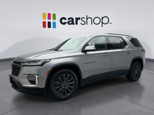 Sterling Gray Metallic 2023 Chevrolet Traverse RS