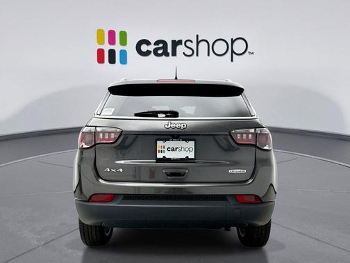 Granite Crystal Metallic Clearcoat 2022 Jeep Compass Latitude Lux