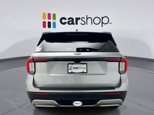 ICONIC SILVER METALLIC 2025 Ford Explorer Platinum