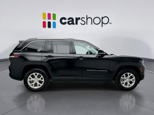 Diamond Black Crystal Pearlcoat 2023 Jeep Grand Cherokee Limited