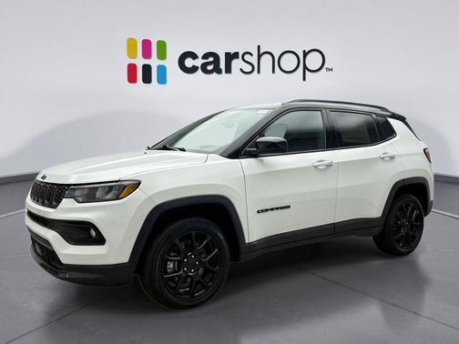 Bright White Clearcoat 2024 Jeep Compass Latitude