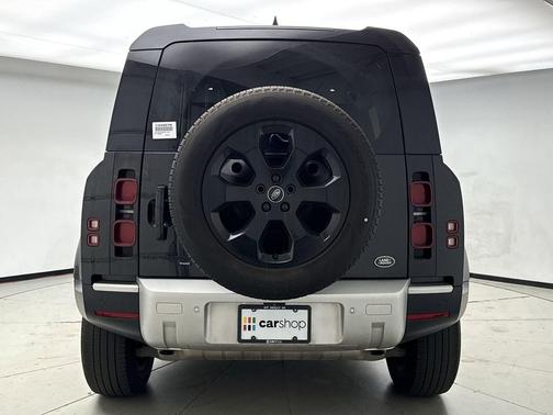 Santorini Black 2023 Land Rover Defender 110 SE