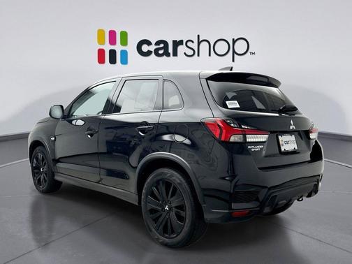 Labrador Black 2024 Mitsubishi Outlander Sport 2.0 LE