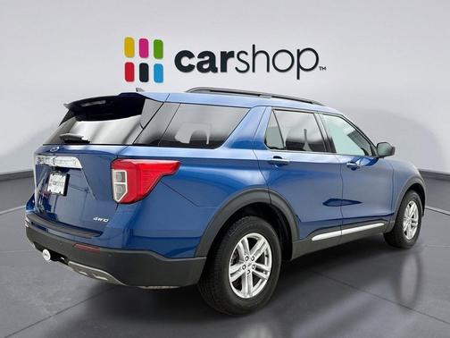 ATLAS BLUE METALLIC 2022 Ford Explorer XLT