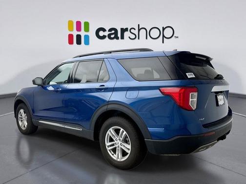 ATLAS BLUE METALLIC 2022 Ford Explorer XLT
