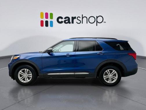 ATLAS BLUE METALLIC 2022 Ford Explorer XLT