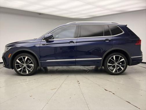 2022 Volkswagen Tiguan 2.0T SEL R-Line 4MOTION