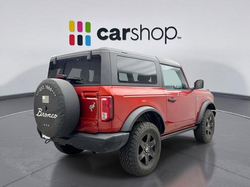 HOT PEPPER RED MET TINT CC 2024 Ford Bronco Black Diamond
